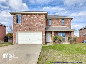 Building Photo - 4707 Valleyview Dr