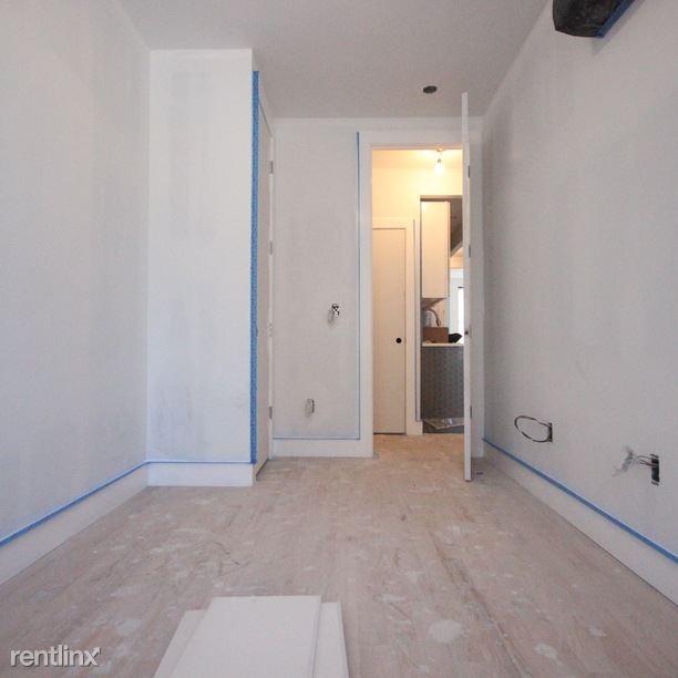 Building Photo - 81 Carlton Ave