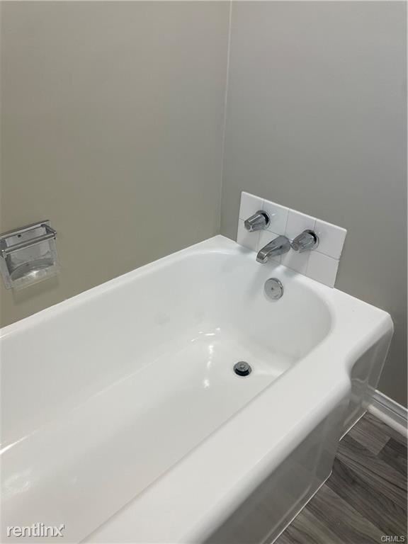 Foto del edificio - 3 br, 1 bath House - 4035 Brunswick Ave