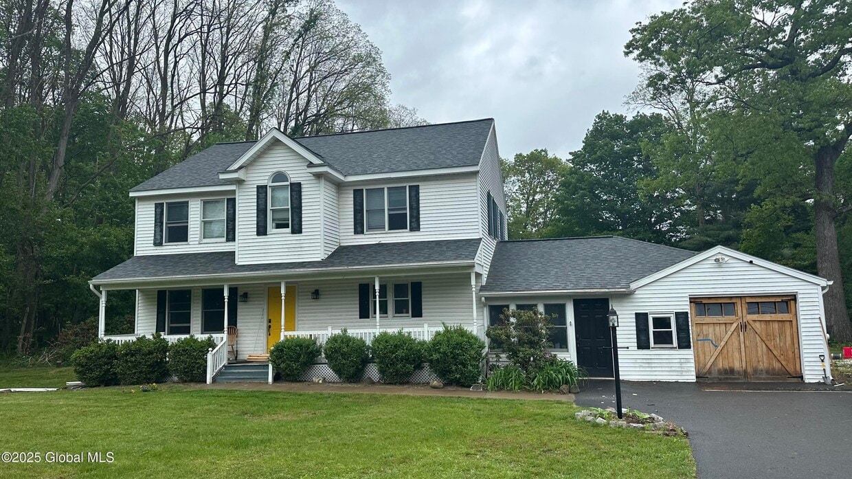 Primary Photo - 84 Longkill Rd