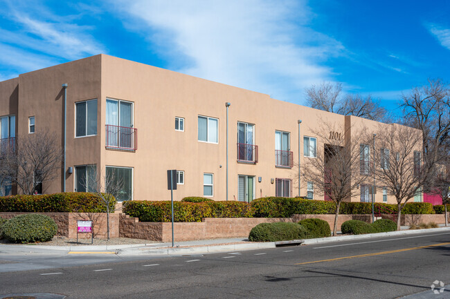 Building Photo - Mulberry Gardens