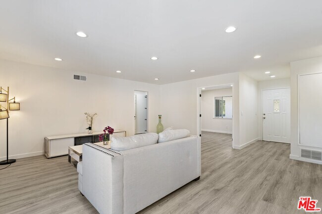 Foto del edificio - 22441 Schoolcraft St