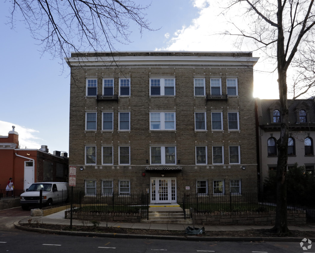 Foto del edificio - 1630 Irving St NW