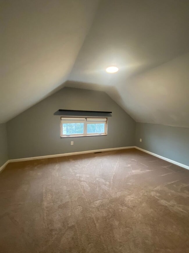 Foto del edificio - 233 S State Rd