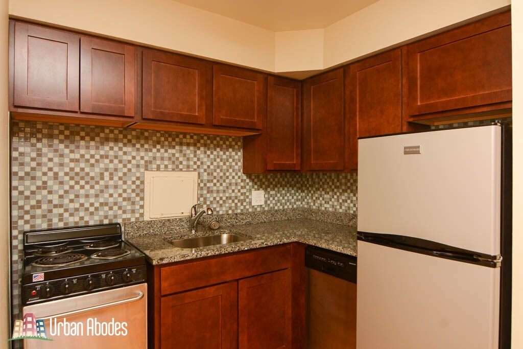 Foto principal - 1446 N Dearborn St