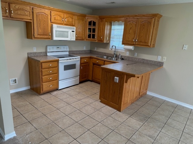Building Photo - 2220 S Magnolia Ln