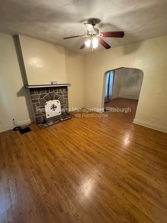 Building Photo - 48 Laclede St