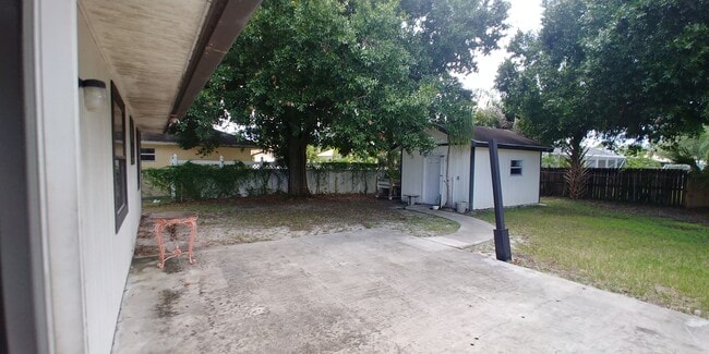 Building Photo - 2180 SW Pamona St