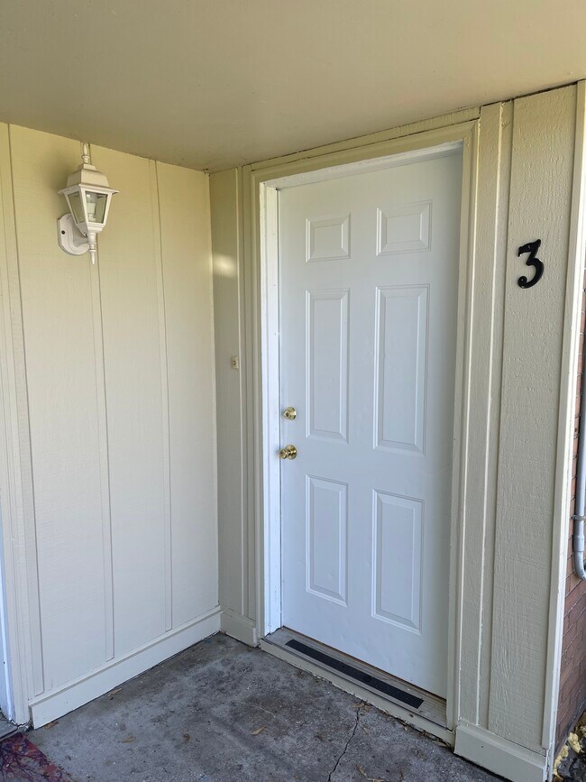 Foto del edificio - 2750 E Phylbeck Ave