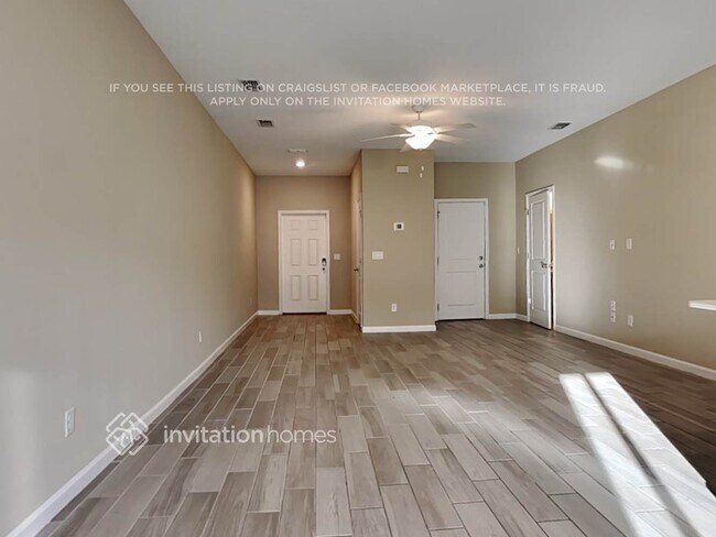 Foto del edificio - 655 Cherry Ridge Dr