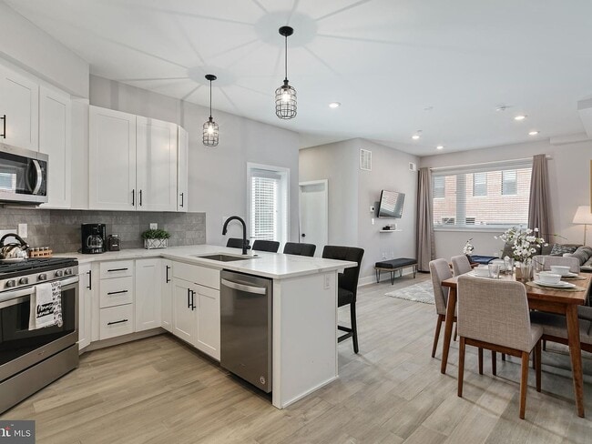 Foto del edificio - 2537 Grays Ferry Ave