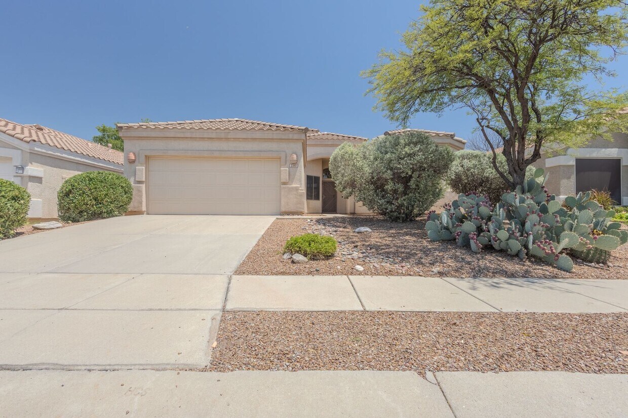 Primary Photo - 3 Bedrooms 2 Bathrooms