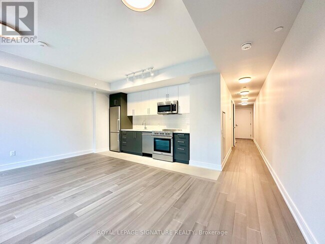 Photo du bâtiment - 664 Spadina Ave.