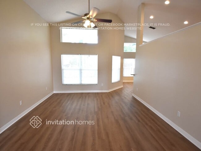 Foto del edificio - 2431 Wekiva Walk Way