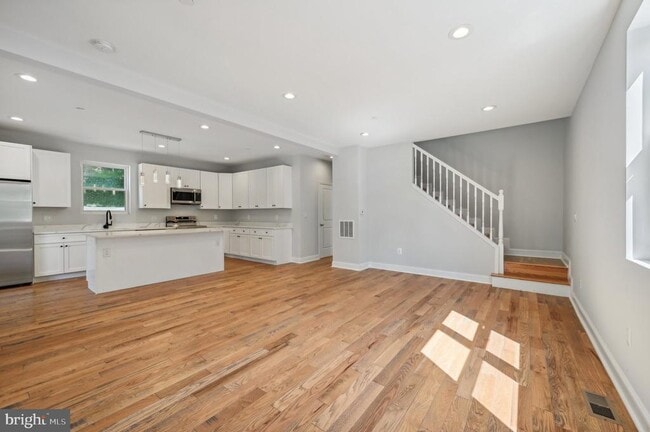 Foto del edificio - 2430 Harris Mill Rd