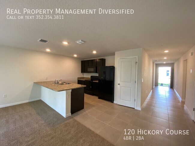 Foto del edificio - 120 Hickory Course Trail