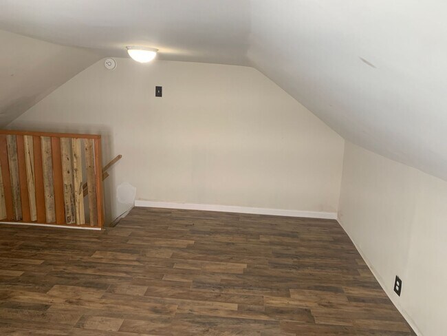 Foto del edificio - Coming Soon! 2-3 Bedroom 2 Bath House-York...