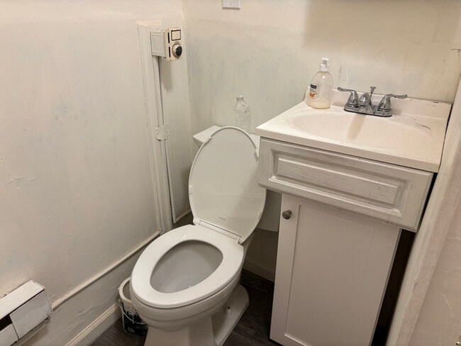 Photo - x11 E Coulter St House