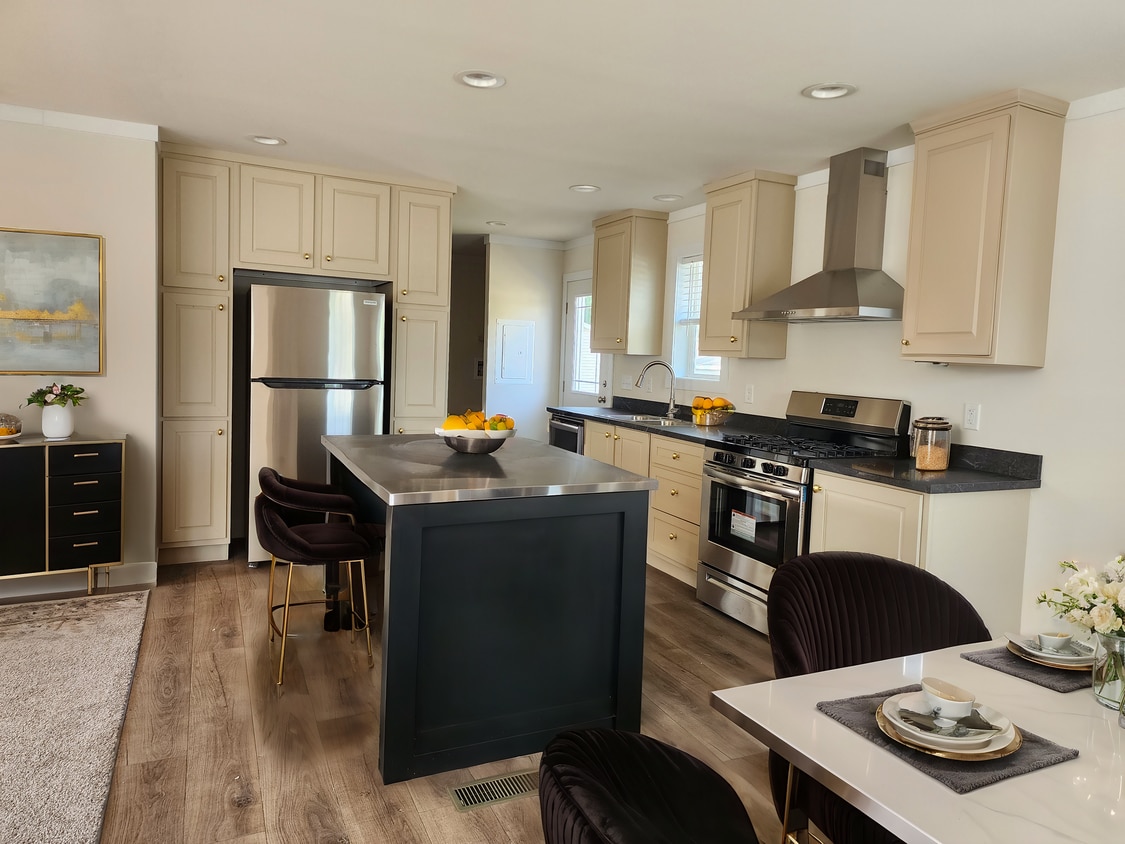 Primary Photo - 17 Video Ct