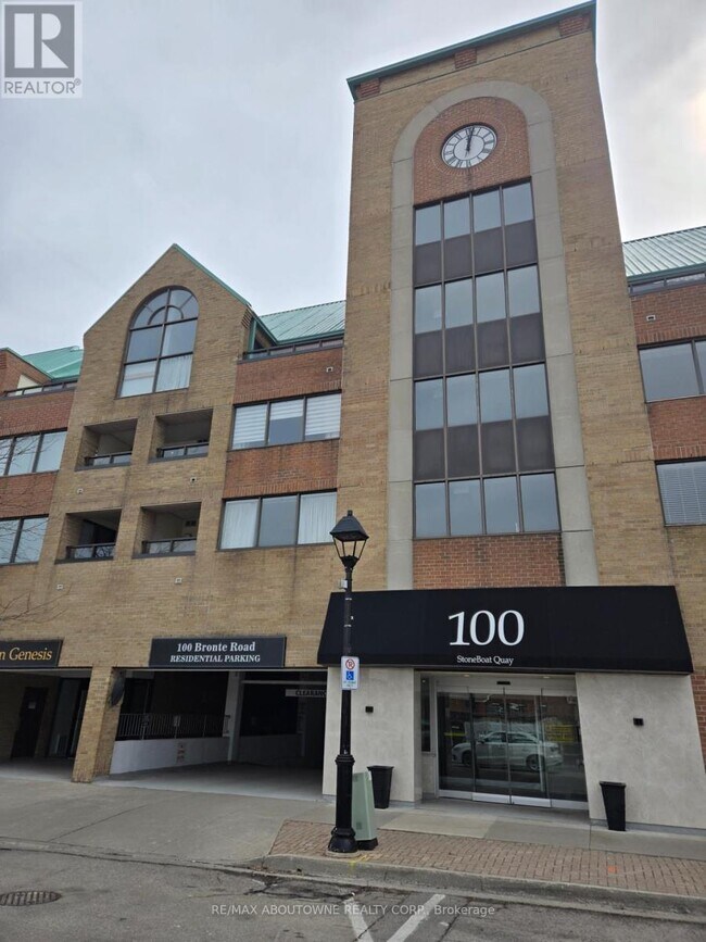Building Photo - 100 Bronte Rd