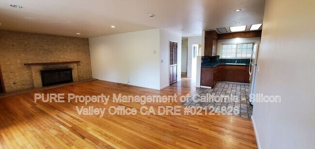 Foto del edificio - 629 Townsend Dr