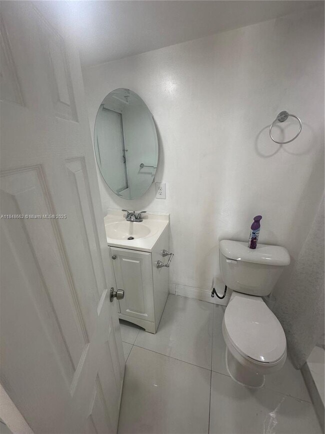Foto del edificio - 3050 SW 51st Ave