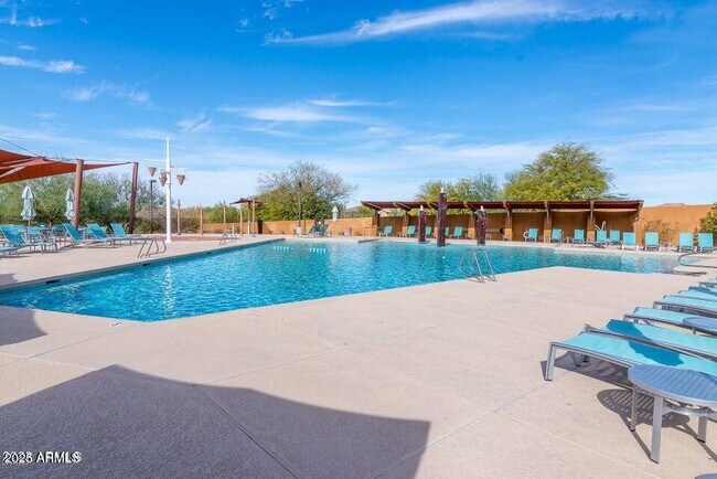 Foto del edificio - 3838 E Cat Balue Dr