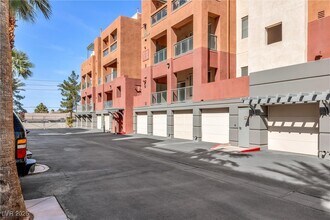 Building Photo - 87 E Agate Ave