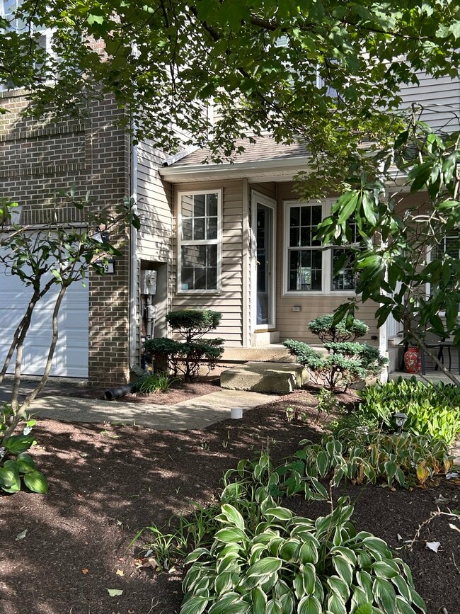 Front entrance - 69 Walker Rd