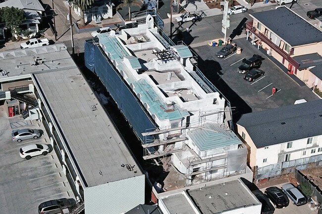 Foto aérea - Stimson Ave Condominiums