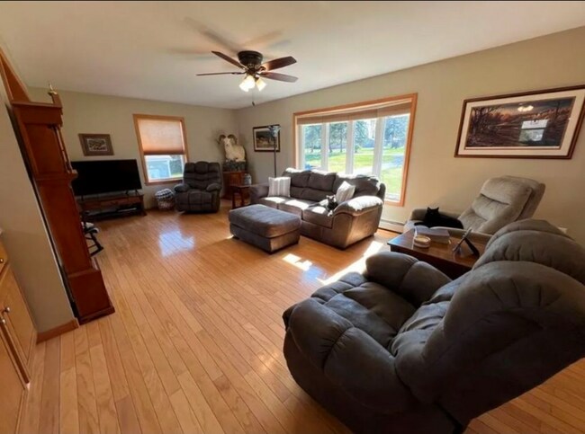 Foto del edificio - 501 Pone Ln