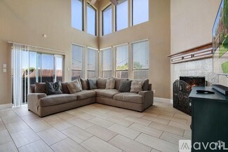 Building Photo - 412 Cypress Hill Dr