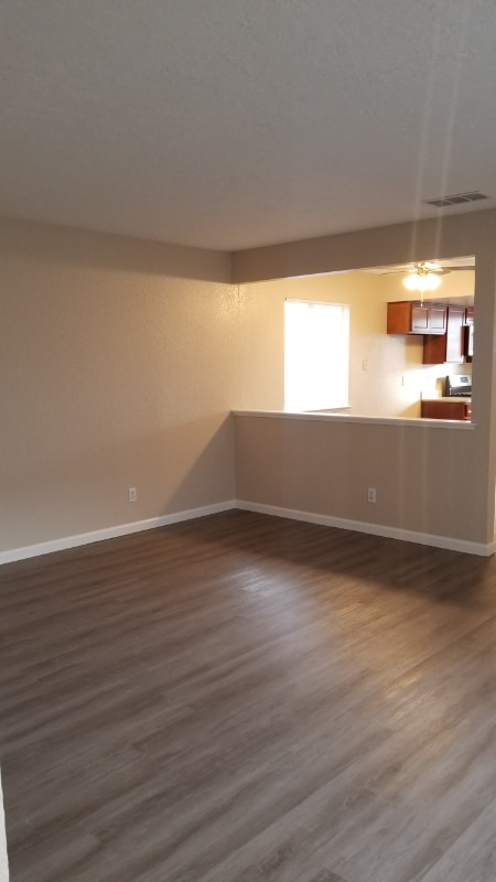 Building Photo - 1121 E St