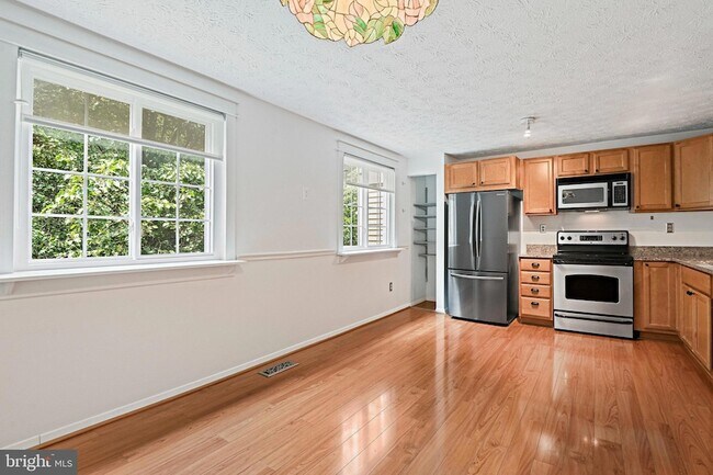 Foto del edificio - 1646 Barnstead Dr