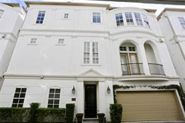 Photo - 3226 McKinney St Apartment