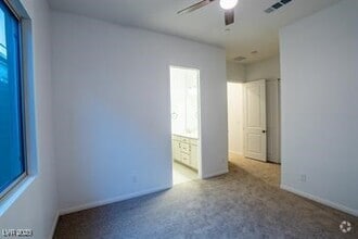 Building Photo - 11598 Hatchling Ave
