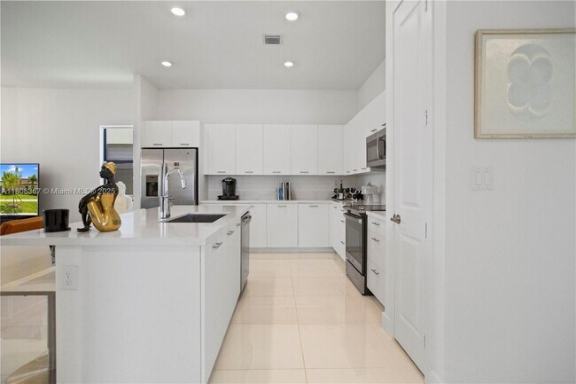 Foto del edificio - 4407 SW 175th Ave