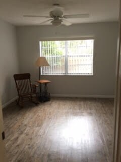 Foto del edificio - 1271 NW 13th St