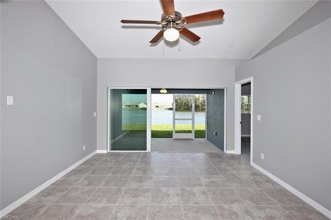 Foto del edificio - 419 SW 3rd Ct