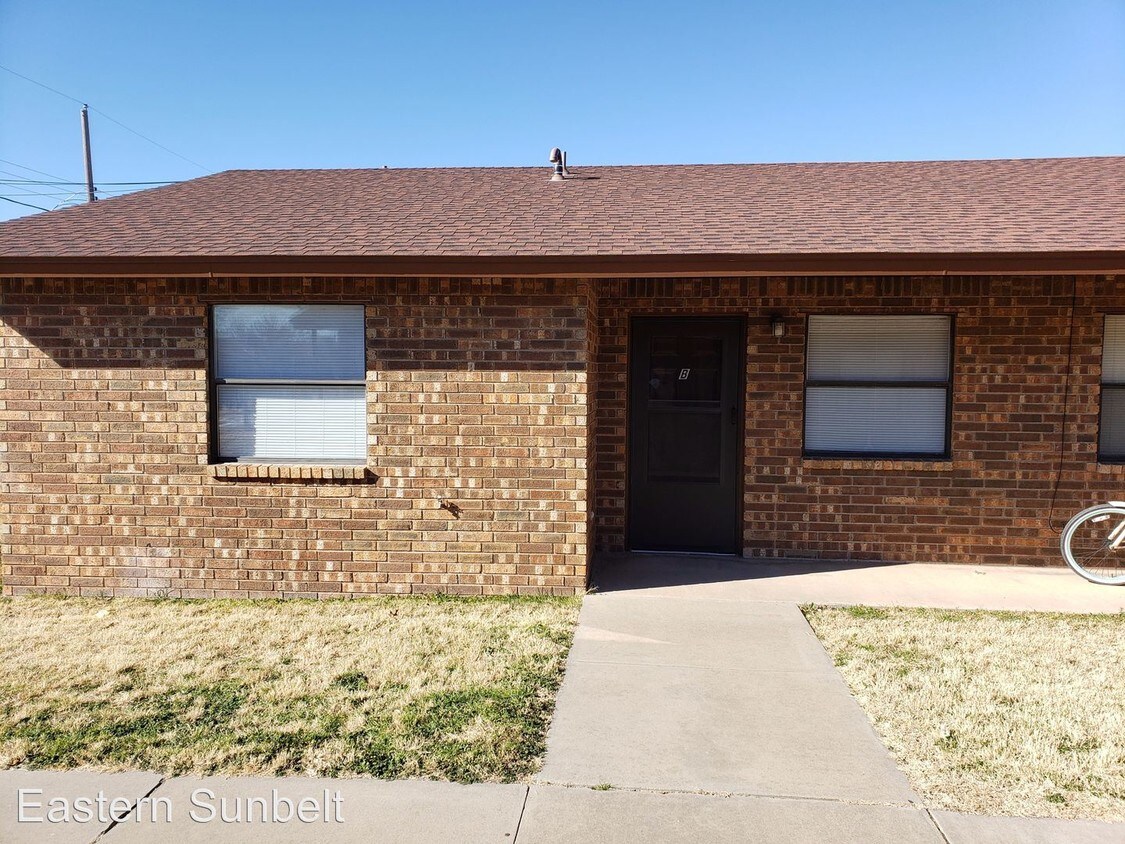 Primary Photo - 913 W 15th Ln