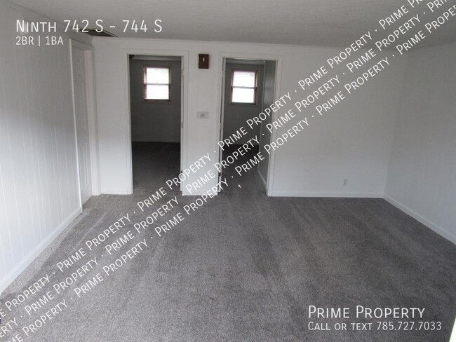 Building Photo - 742 South St