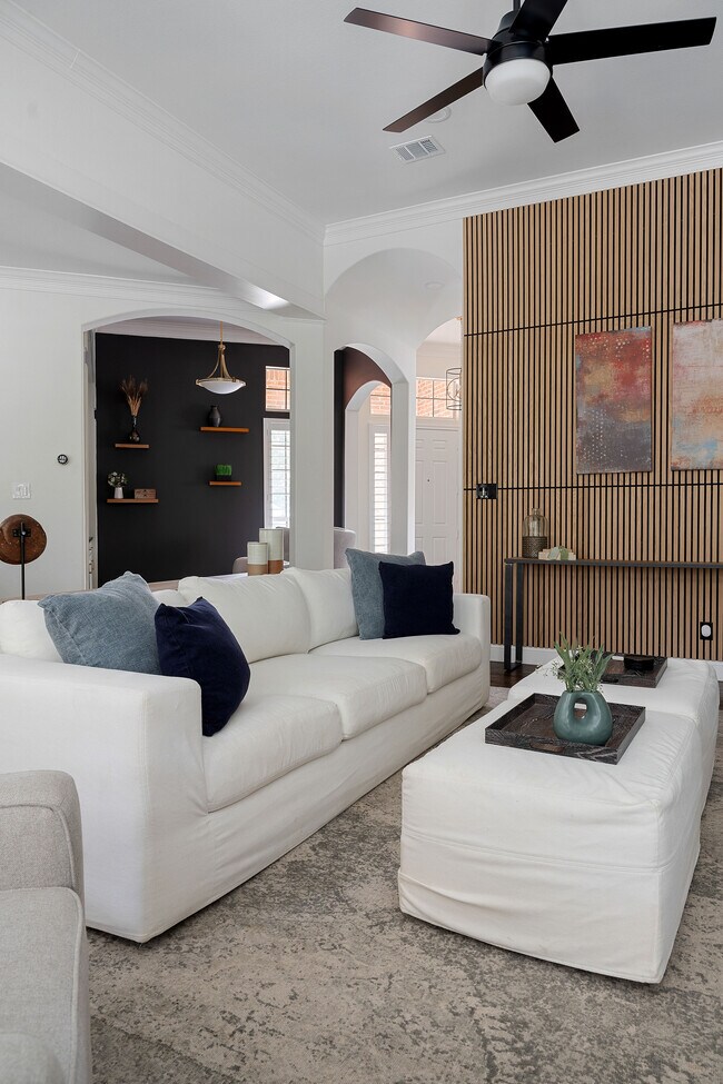 Foto del edificio - 1713 Rockcreek Ct
