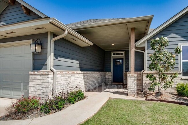 Building Photo - 6133 Frankie Lynn Ln