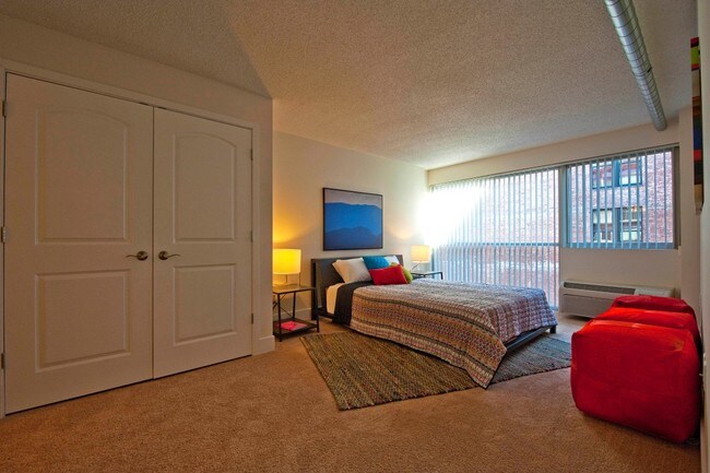 Foto del edificio - Downtowner Apartments