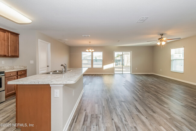 Building Photo - 2089 April Oaks Dr