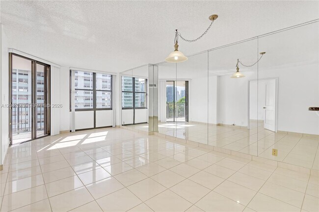 Foto del edificio - 1865 Brickell Ave