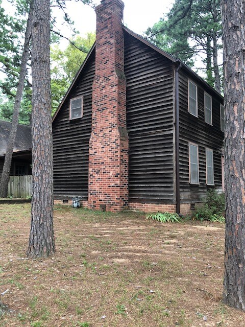 Building Photo - 410 Bluff View Dr