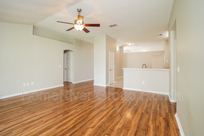 Building Photo - 3349 Westfield Dr