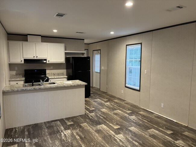 Foto del edificio - 1726 Bermuda Rd