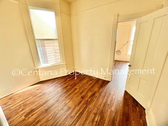 Foto del edificio - 730-732 W Granite St
